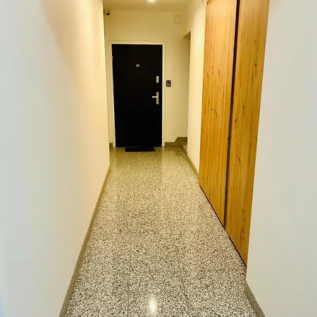 Apartment Targowa L11 *